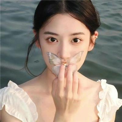 糊涂虫嬉春